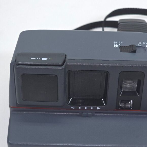 Vintage Polaroid Impulse 600 Instant Film Camera With Flash & Strap EUC UNTESTED - Picture 12 of 13
